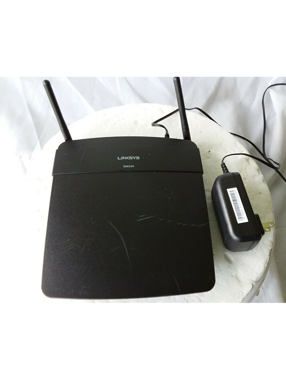 Linksys EA6100 AC1200 Dual-Band Smart WiFi Router No Adapter